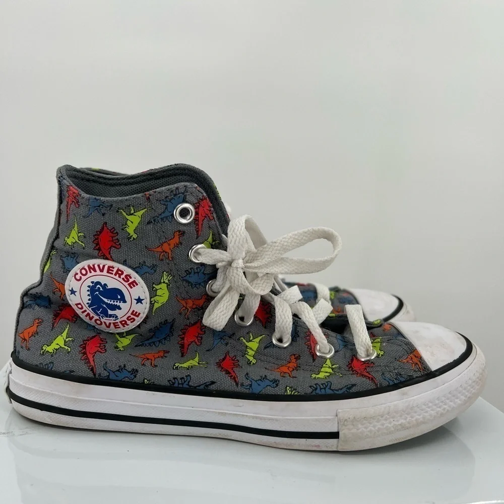 Converse Dinoverse Chuck Taylor High-Tops  Youth Size 3
